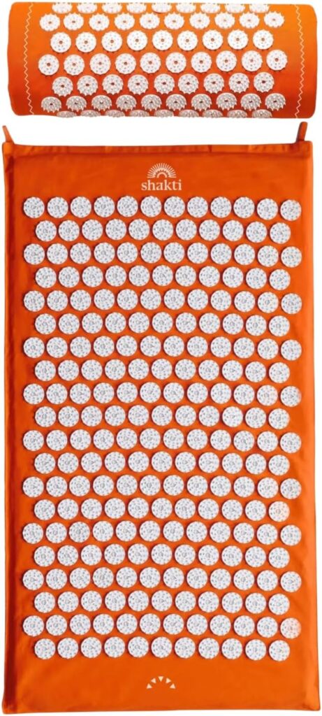 ShaktiMat [Das Original seit 2007] Akupressurmatte und Akupressurkissen zur Entspannung für Rücken, Nacken, Füße, Ethische Handarbeit, GOTS-zertifizierte Bio-Baumwolle, Orange